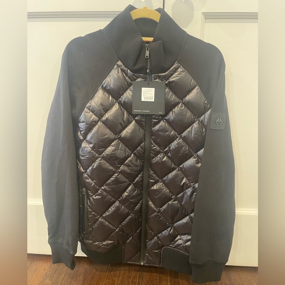NWT Men’s Moose Knuckles Hoyt bomber black zip up jacket. Puffer/sweater - Picture 1 of 7